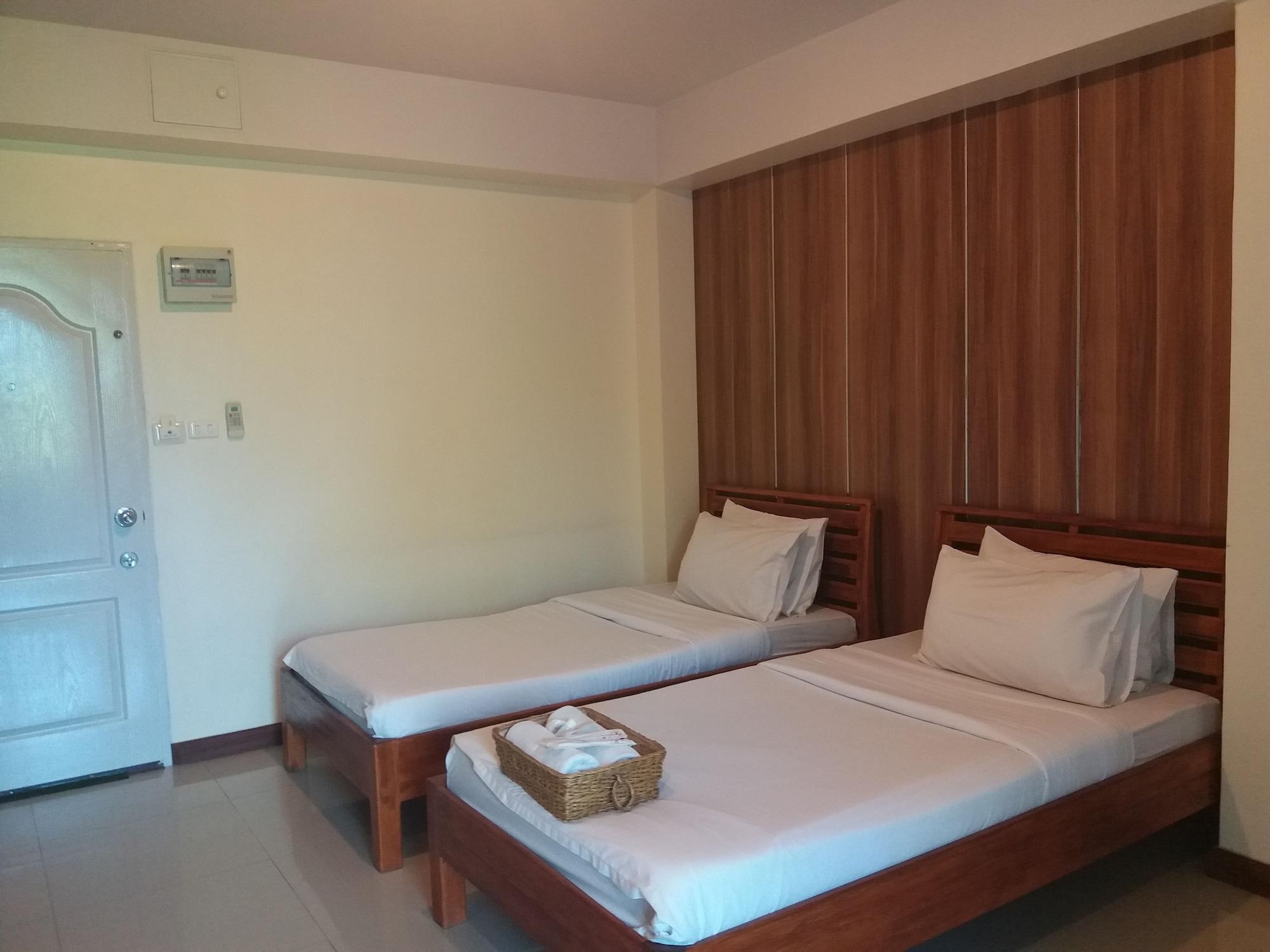 Grand Lopburi Hotel Exterior photo