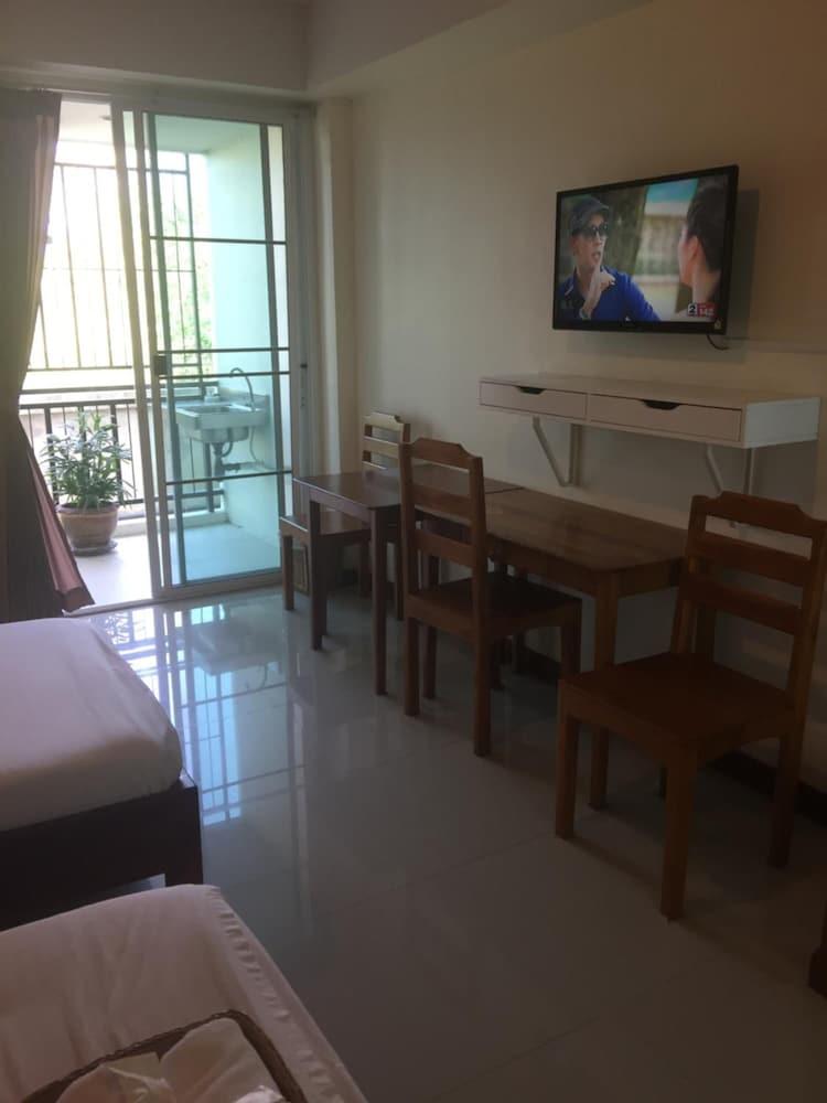 Grand Lopburi Hotel Exterior photo