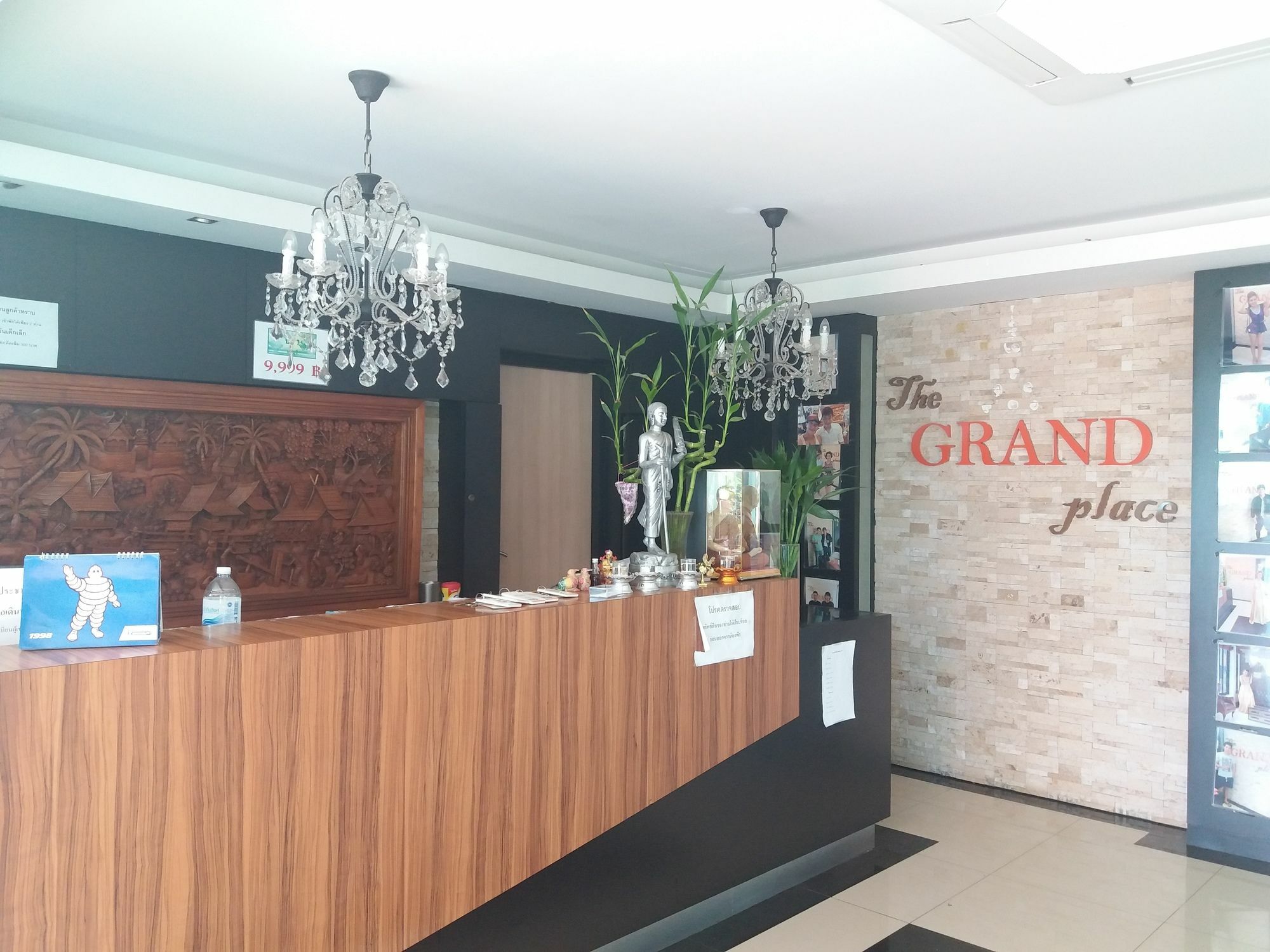 Grand Lopburi Hotel Exterior photo